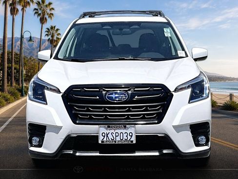 Used 2024 Subaru Forester Premium AWD/4WD image 2