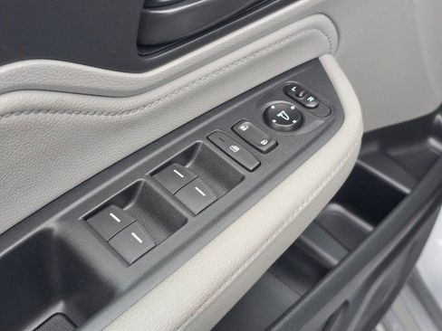 Used 2018 Honda Odyssey Touring image 25