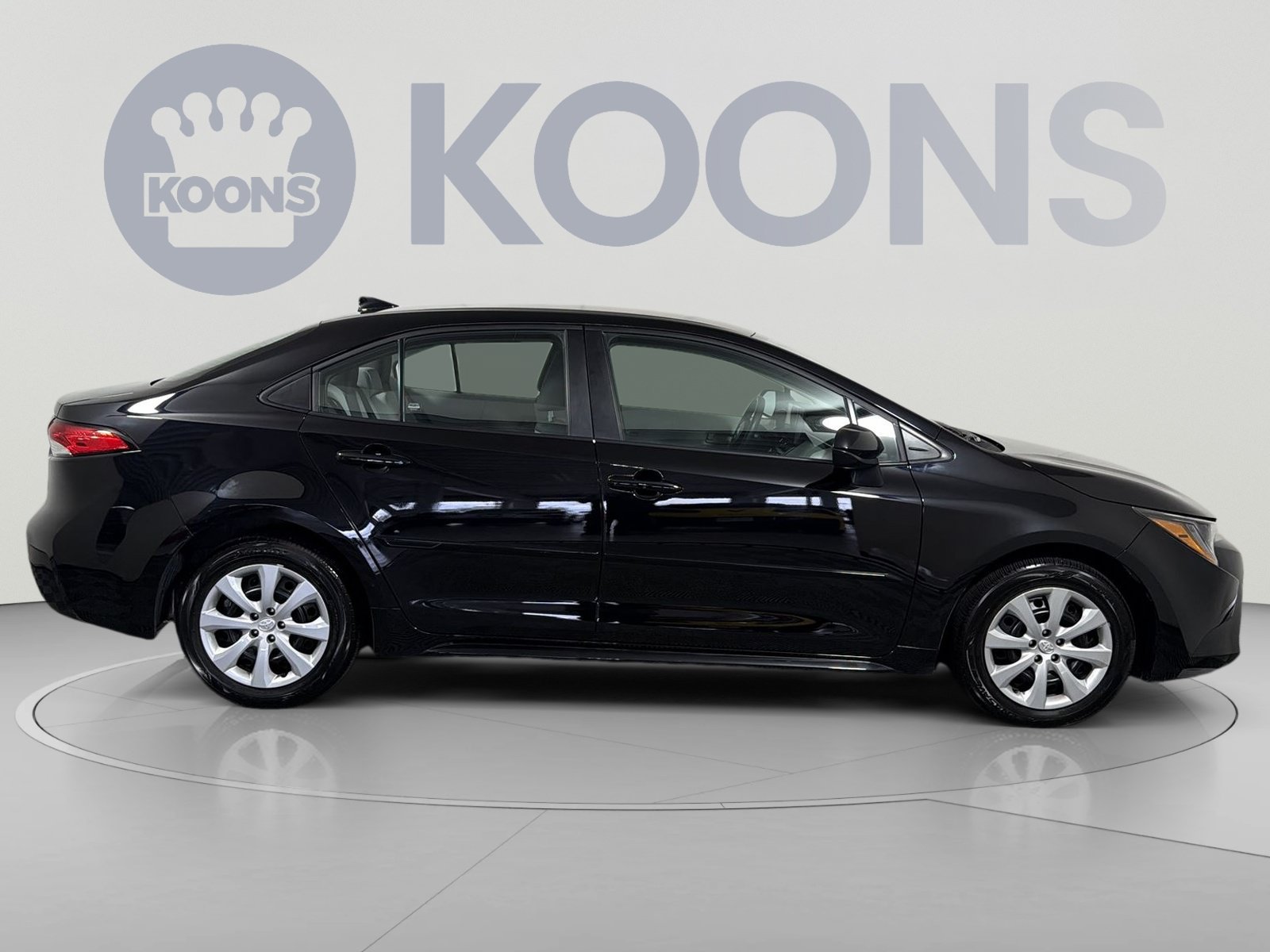 Used 2024 Toyota Corolla LE FWD image 8
