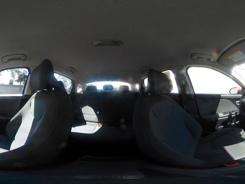 Used 2025 Kia K4 FWD image 41