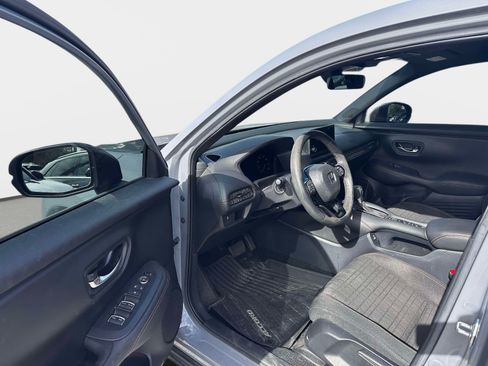 Used 2023 Honda HR-V Sport image 11