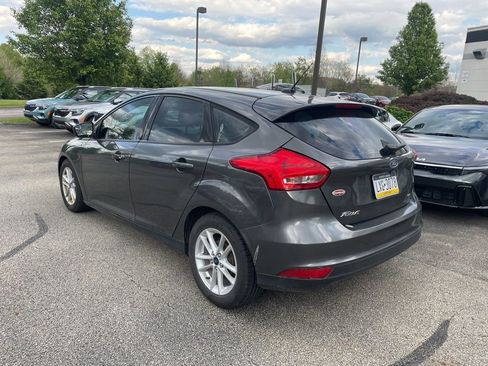 Used 2018 Ford Focus SE FWD image 6