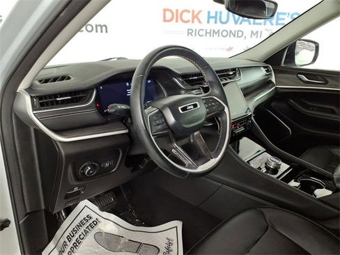 Used 2021 Jeep Grand Cherokee L Limited image 13