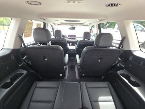 Used 2022 Kia Telluride EX w/ EX Premium Package AWD/4WD image 14