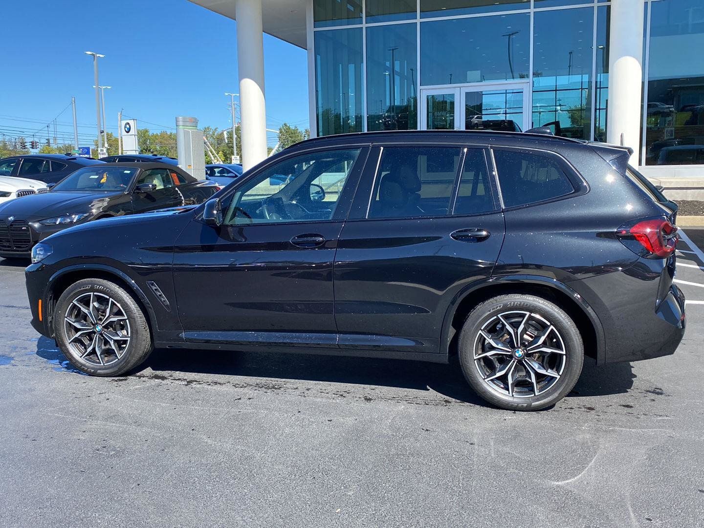 Used 2024 BMW X3 xDrive30i w/ Premium Package AWD/4WD image 6