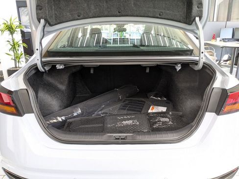 New 2025 Nissan Altima 2.5 SR w/ SR Premium Package image 21