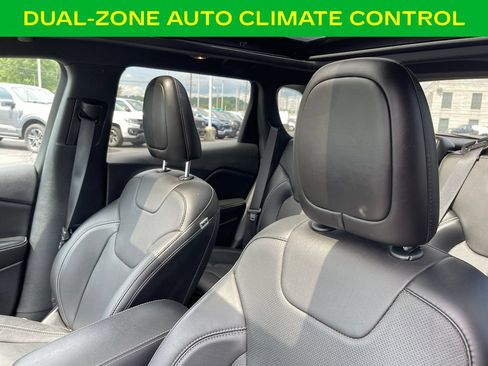 Used 2021 Jeep Cherokee Latitude Lux 80th Anniv w/ Quick Order Package 26U 80TH AWD/4WD image 16