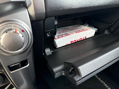 Used 2016 Toyota 4Runner SR5 image 26