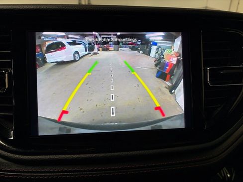 Used 2021 Dodge Durango R/T w/ Technology Group AWD/4WD image 22