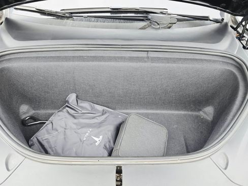 Used 2021 Tesla Model X Performance image 46