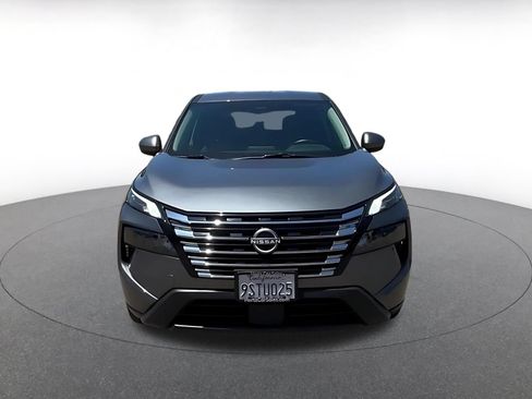 Used 2025 Nissan Rogue SV FWD image 4