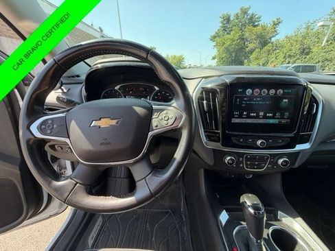 Certified 2019 Chevrolet Traverse LT w/ LT Premium Package AWD/4WD image 4