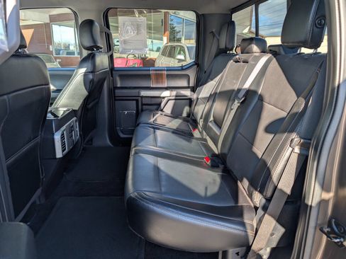 Used 2016 Ford F150 Lariat image 13