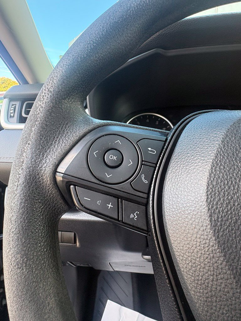 Used 2020 Toyota RAV4 LE w/ All Weather Liner Package AWD/4WD image 45