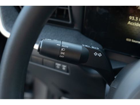 Used 2025 Nissan Kicks SV w/ Interior Electronics Package AWD/4WD image 19