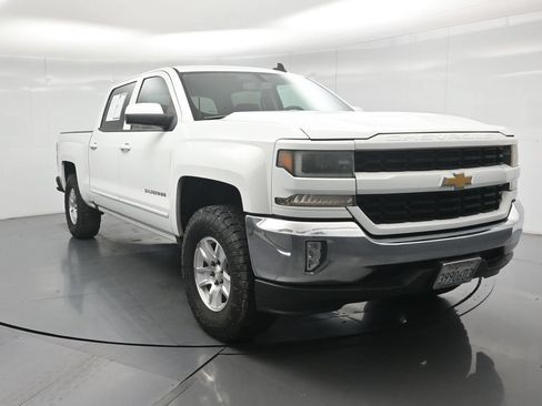 Used 2018 Chevrolet Silverado 1500 LT w/ All Star Edition RWD image 40