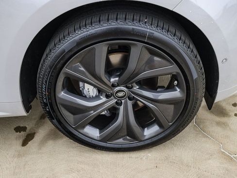 New 2025 Land Rover Range Rover Sport Dynamic SE image 14