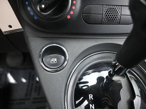 Used 2015 FIAT 500 Pop FWD image 22