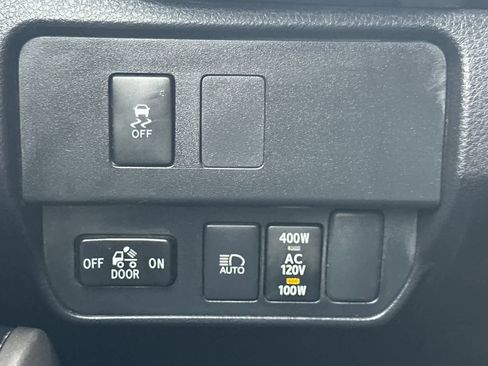 Certified 2023 Toyota Tacoma 4x4 Double Cab image 29