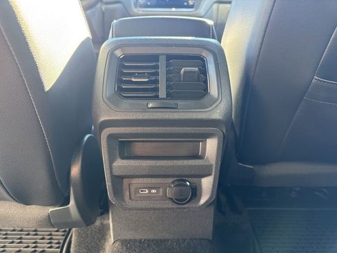 Certified 2024 Volkswagen Tiguan SE R-Line image 15