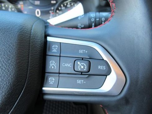 Used 2022 Jeep Compass Trailhawk w/ Trailhawk Convenience Group image 19