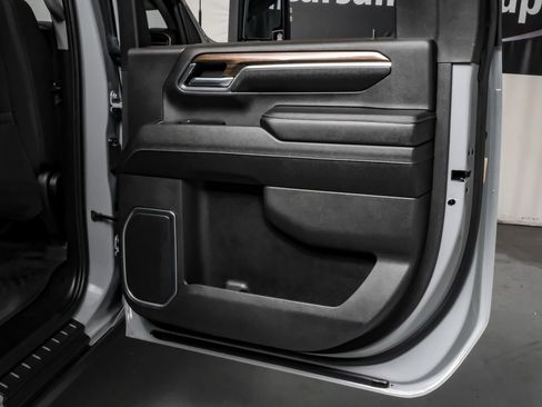 Used 2024 Chevrolet Silverado 2500 LT image 47