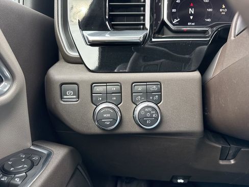 Used 2025 GMC Sierra 2500 SLT w/ LPO, GMC Protection Package image 25