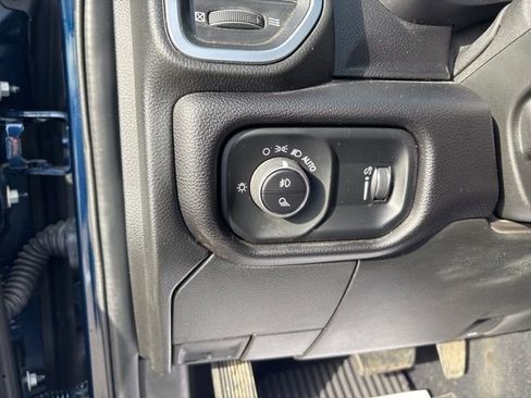 Used 2024 RAM 2500 Big Horn image 25