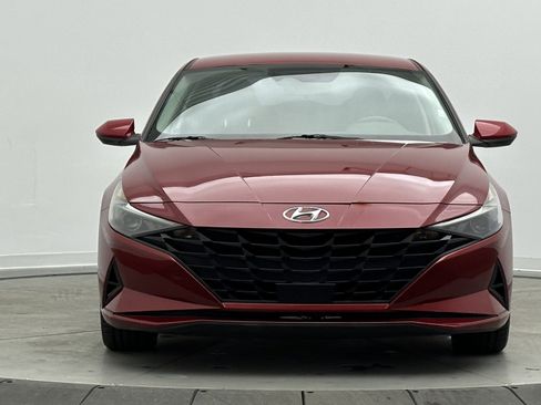 Used 2023 Hyundai Elantra SEL w/ Convenience Package image 2