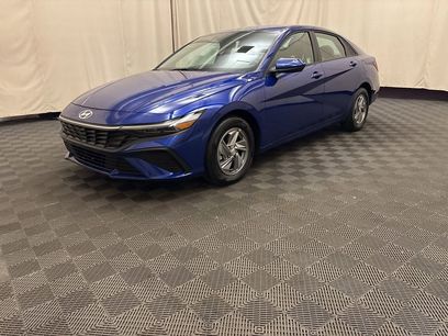 Certified 2025 Hyundai Elantra SE