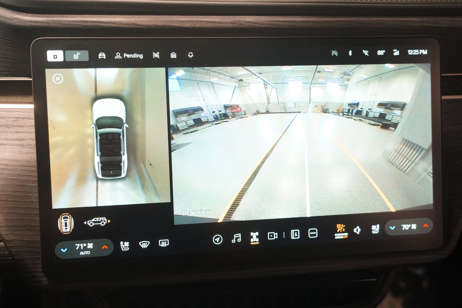 Used 2023 Rivian R1S Launch Edition Quad AWD/4WD image 25