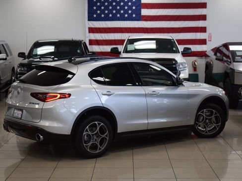 Used 2021 Alfa Romeo Stelvio Sprint w/ Nero Edizione image 24