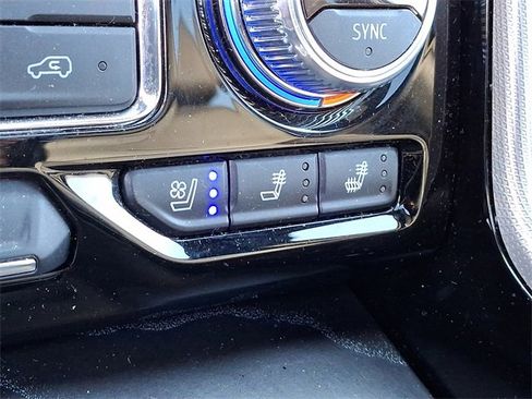 Used 2022 GMC Yukon XL Denali image 26