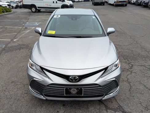 Used 2023 Toyota Camry XLE w/ Cold Weather Package AWD/4WD image 3