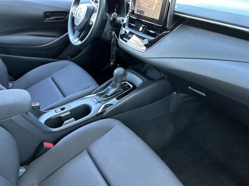 Used 2026 Toyota Corolla LE FWD image 15
