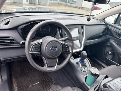 Used 2024 Subaru Outback AWD/4WD image 4