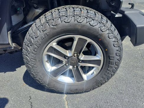 Used 2012 Jeep Wrangler Sport AWD/4WD image 12