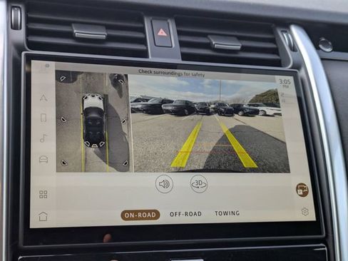 New 2026 Land Rover Discovery S image 10