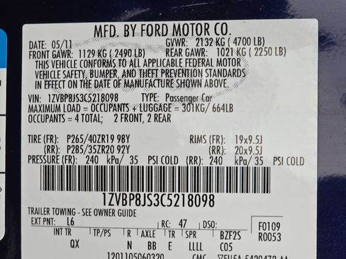 Used 2012 Ford Mustang Shelby GT500 w/ SVT Performance Pkg image 33