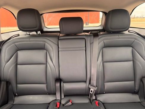 Used 2025 Lincoln Nautilus Premier image 25