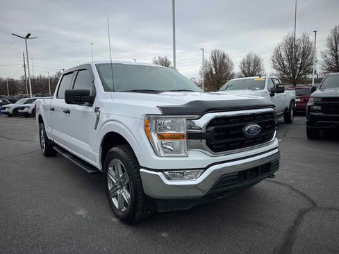 Certified 2021 Ford F150 XLT w/ Equipment Group 301A Mid image 11