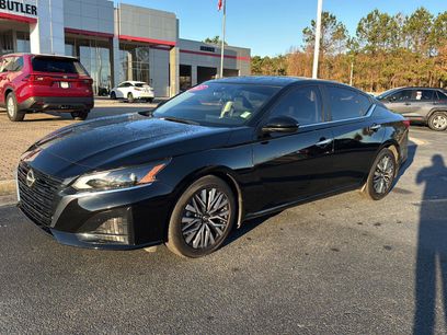 Used 2023 Nissan Altima 2.5 SV