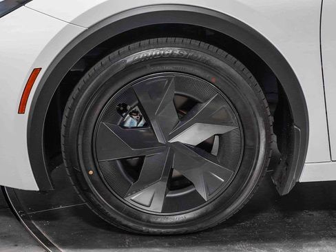 New 2026 Toyota Prius Plug-In Hybrid image 10