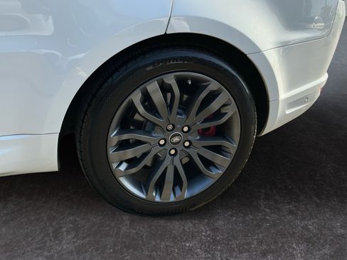 Used 2017 Land Rover Range Rover Sport HSE Dynamic image 9