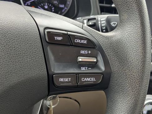 Used 2019 Hyundai Elantra SE image 23