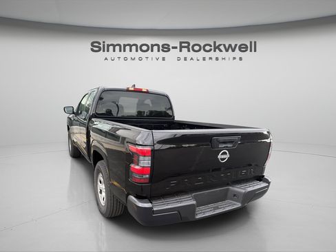 Used 2022 Nissan Frontier S RWD image 3