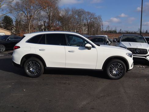 New 2026 Mercedes-Benz GLC 300 4MATIC image 2