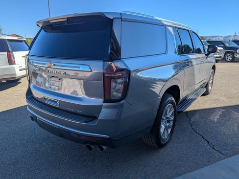 Used 2022 Chevrolet Suburban Premier AWD/4WD image 5