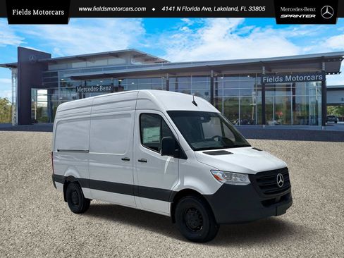 Used 2025 Mercedes-Benz Sprinter 2500 image 1