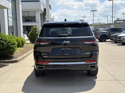 Used 2024 Jeep Grand Cherokee L Summit AWD/4WD image 9